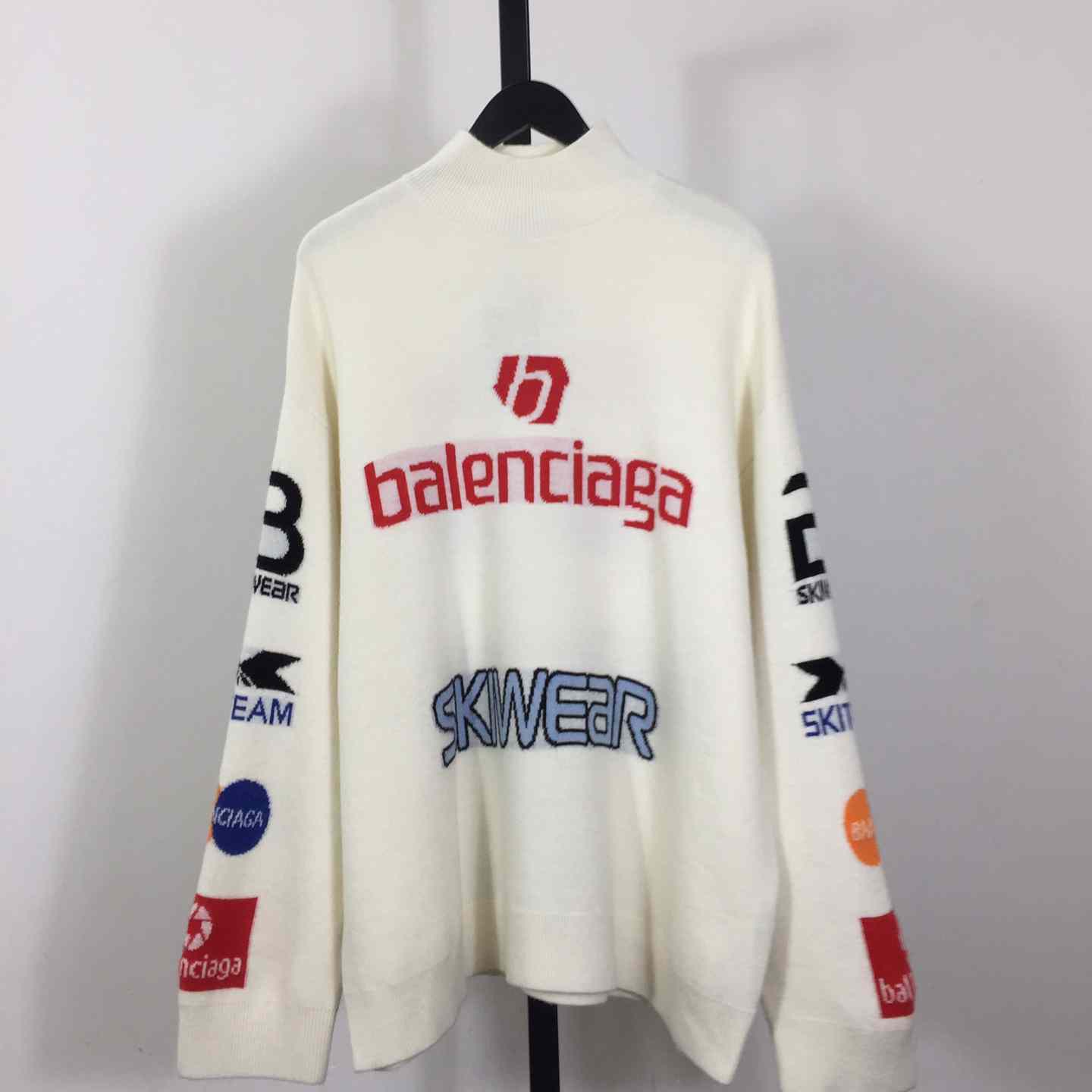 Balenciaga Ski Long Sleeve Turtleneck In White - DesignerGu