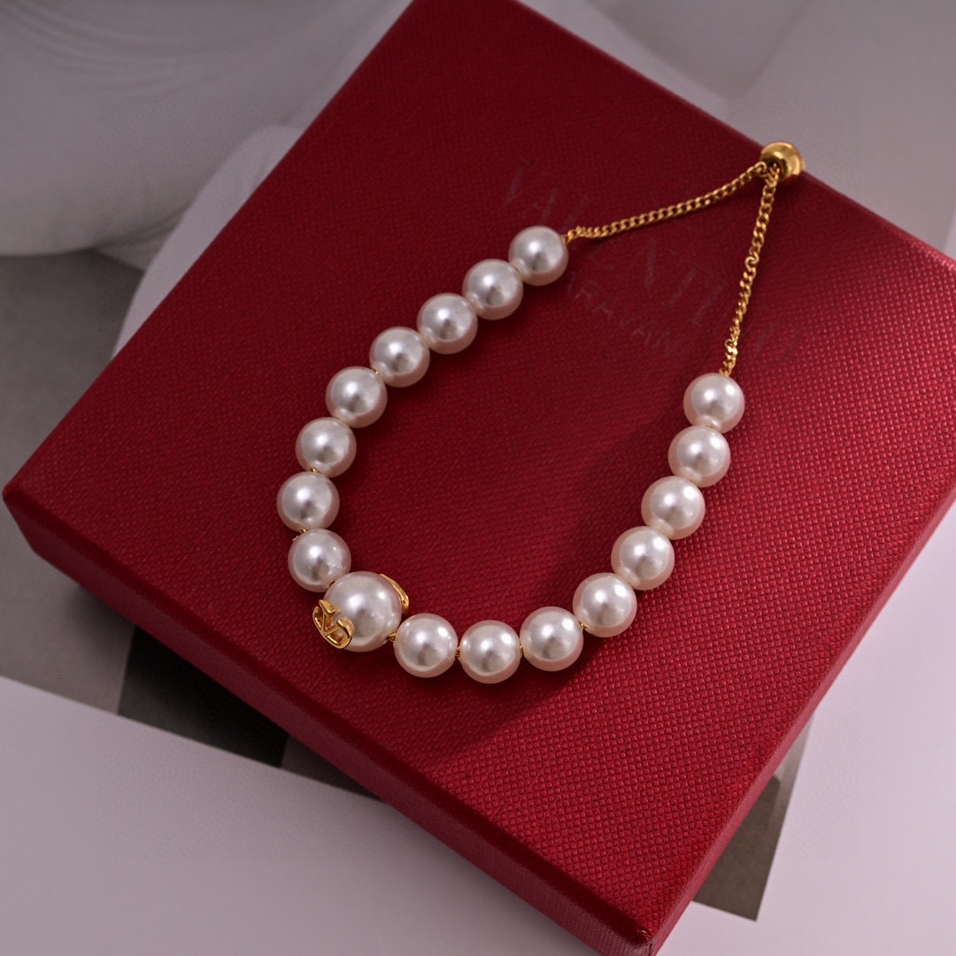 Valenti VLogo Signature Metal And Resin Pearls Bracelet  - DesignerGu