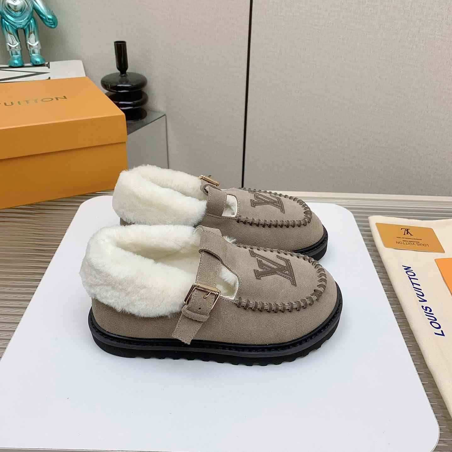 Louis Vuitton Colorado Comfort Mary Jane    - DesignerGu