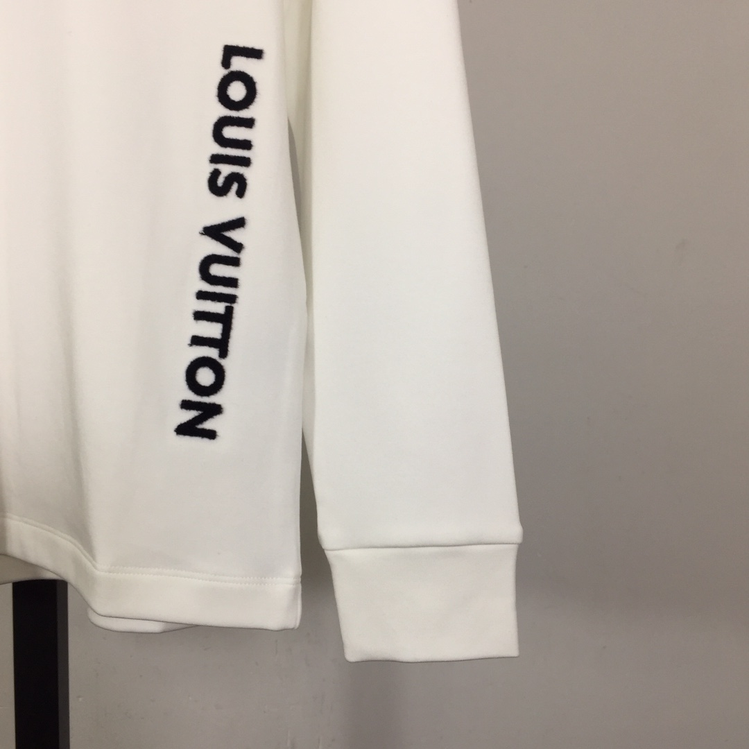 Louis Vuitton Logo Long Sleeve Tee - DesignerGu