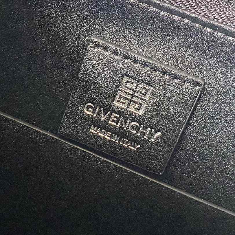 Givenchy Small Moon Cut Out bag In Leather With Chain - DesignerGu