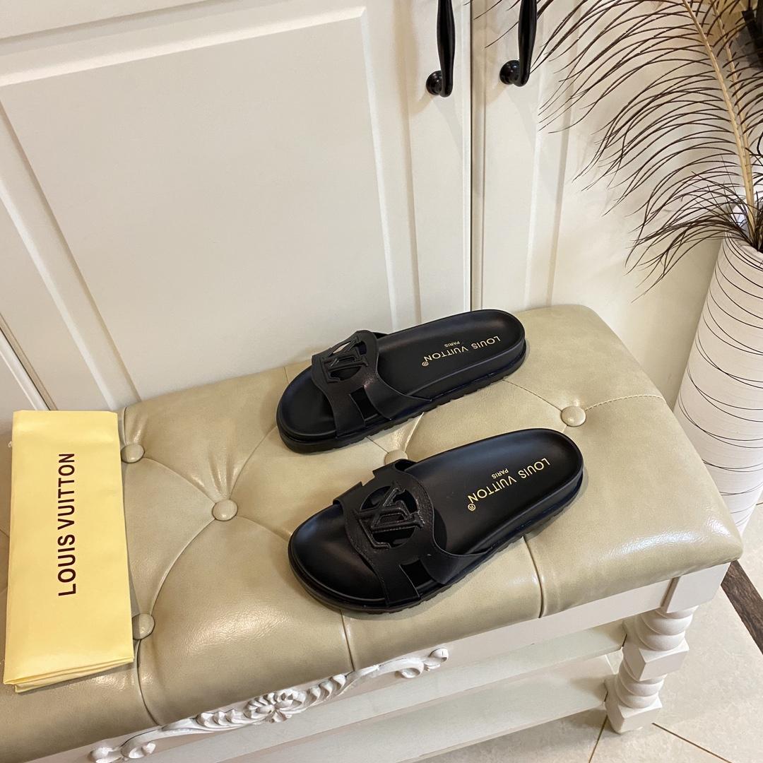 Louis Vuitton LV Isola Flat Comfort Mule   1ACPCI - DesignerGu