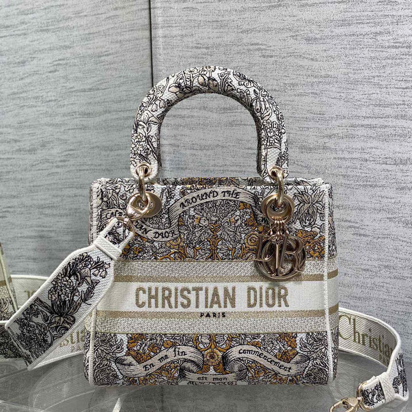 Dior Dioramour Medium Lady D-Lite Bag - DesignerGu