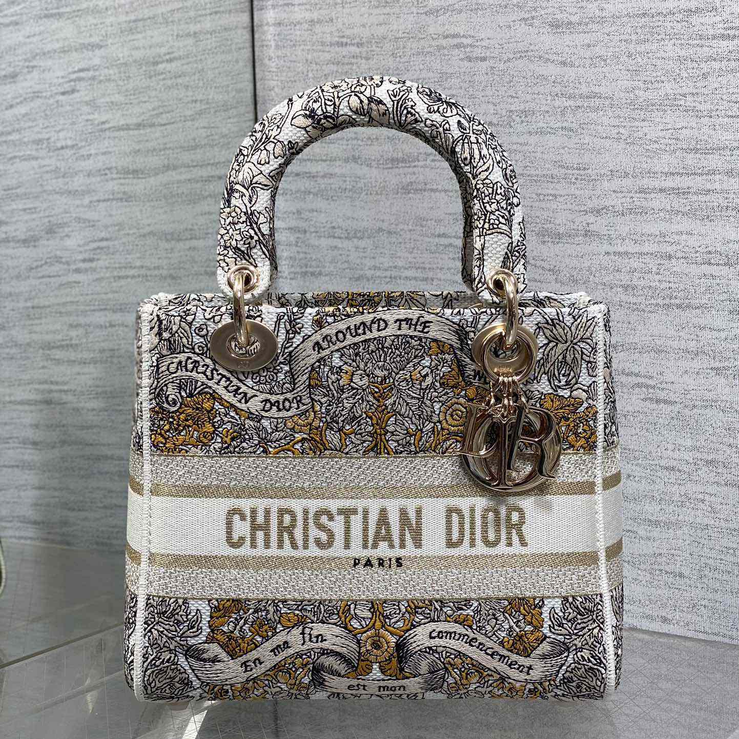 Dior Dioramour Medium Lady D-Lite Bag - DesignerGu