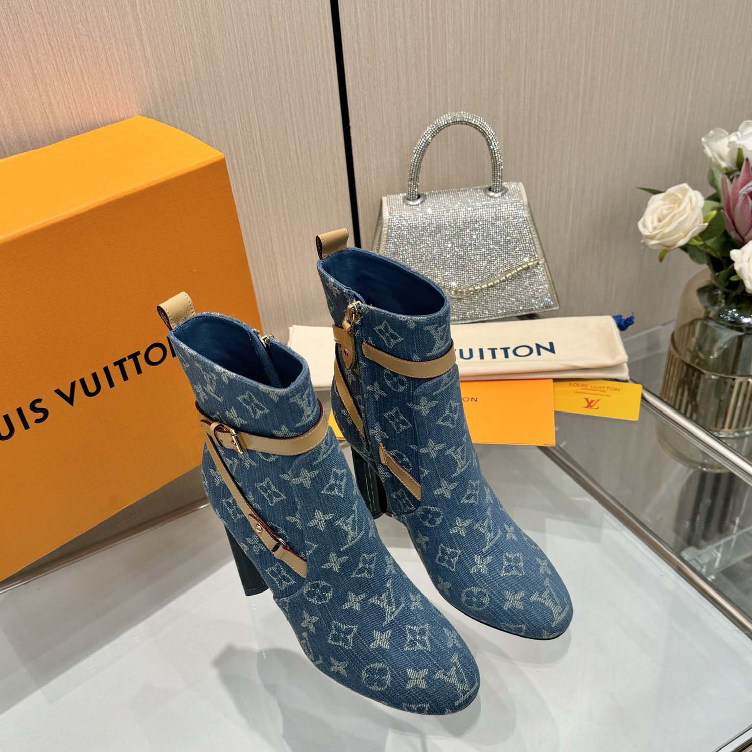 Louis Vuitton Silhouette Ankle Boot - DesignerGu