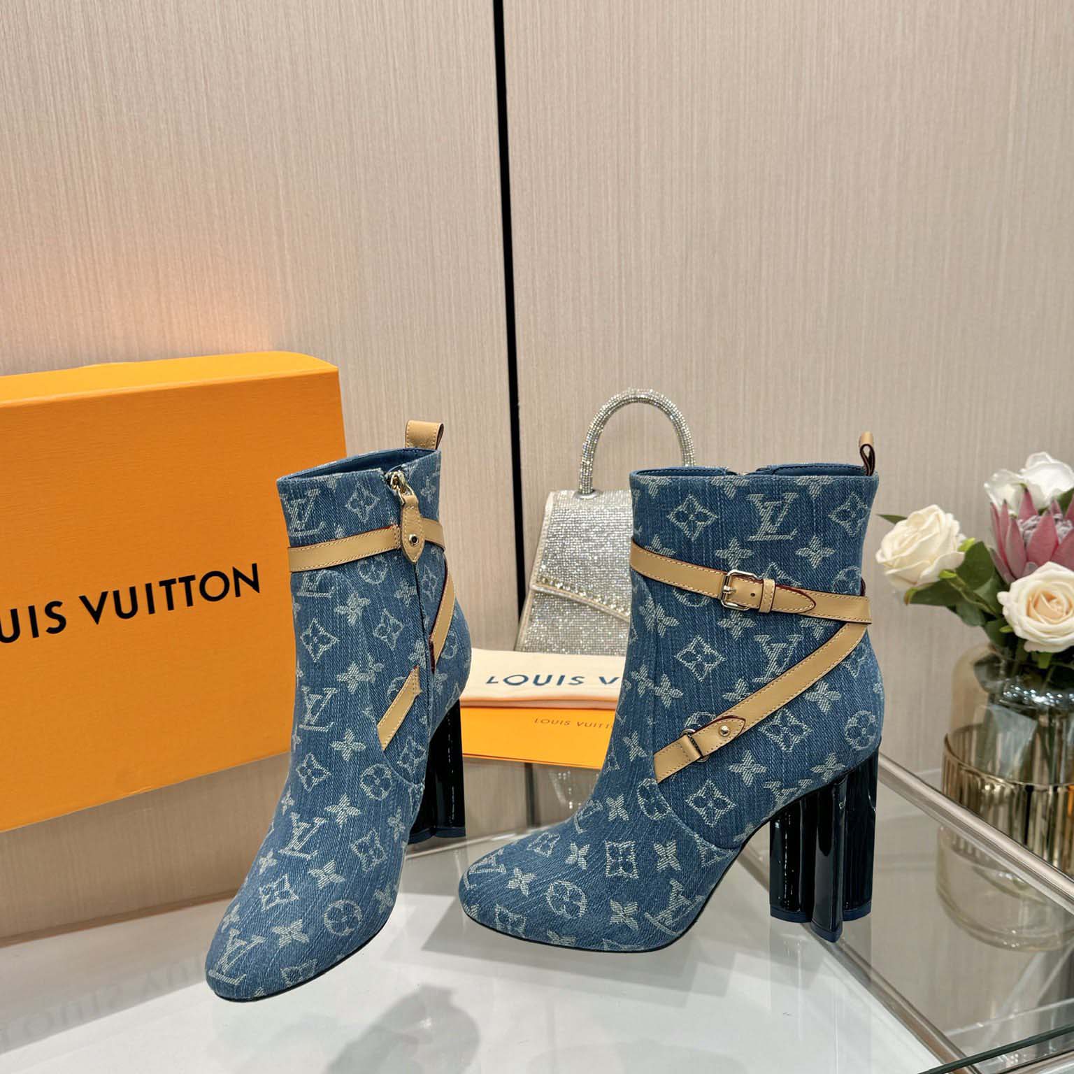 Louis Vuitton Silhouette Ankle Boot - DesignerGu