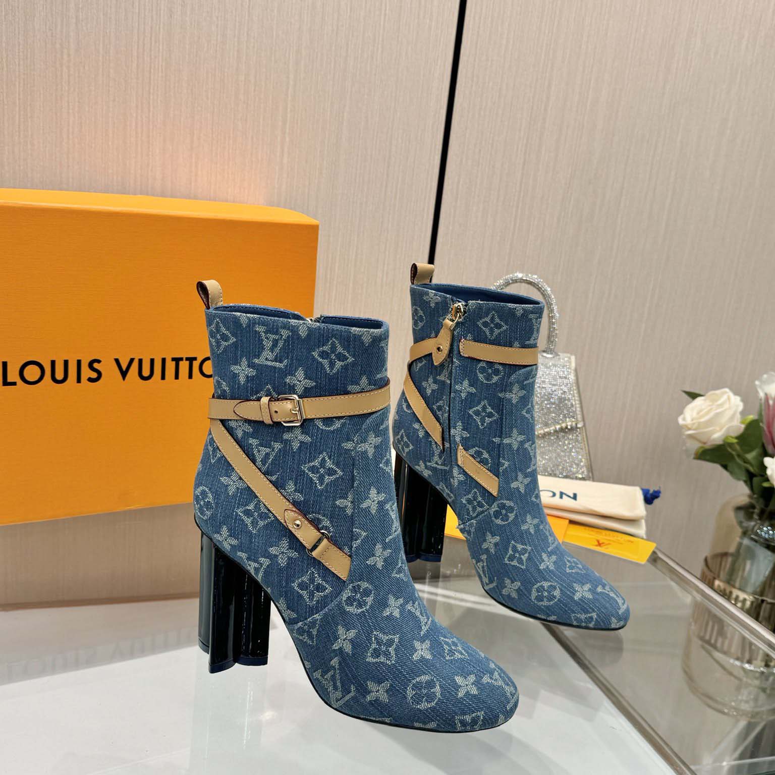 Louis Vuitton Silhouette Ankle Boot - DesignerGu