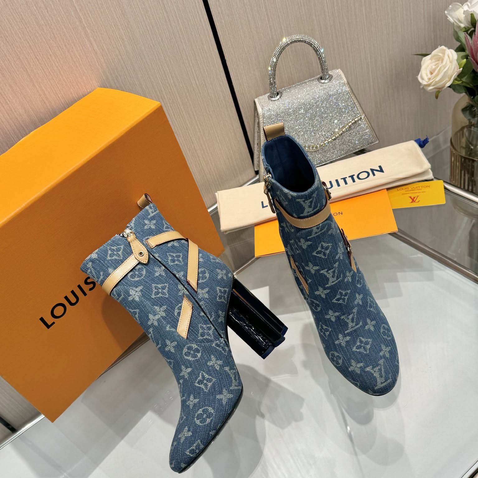 Louis Vuitton Silhouette Ankle Boot - DesignerGu