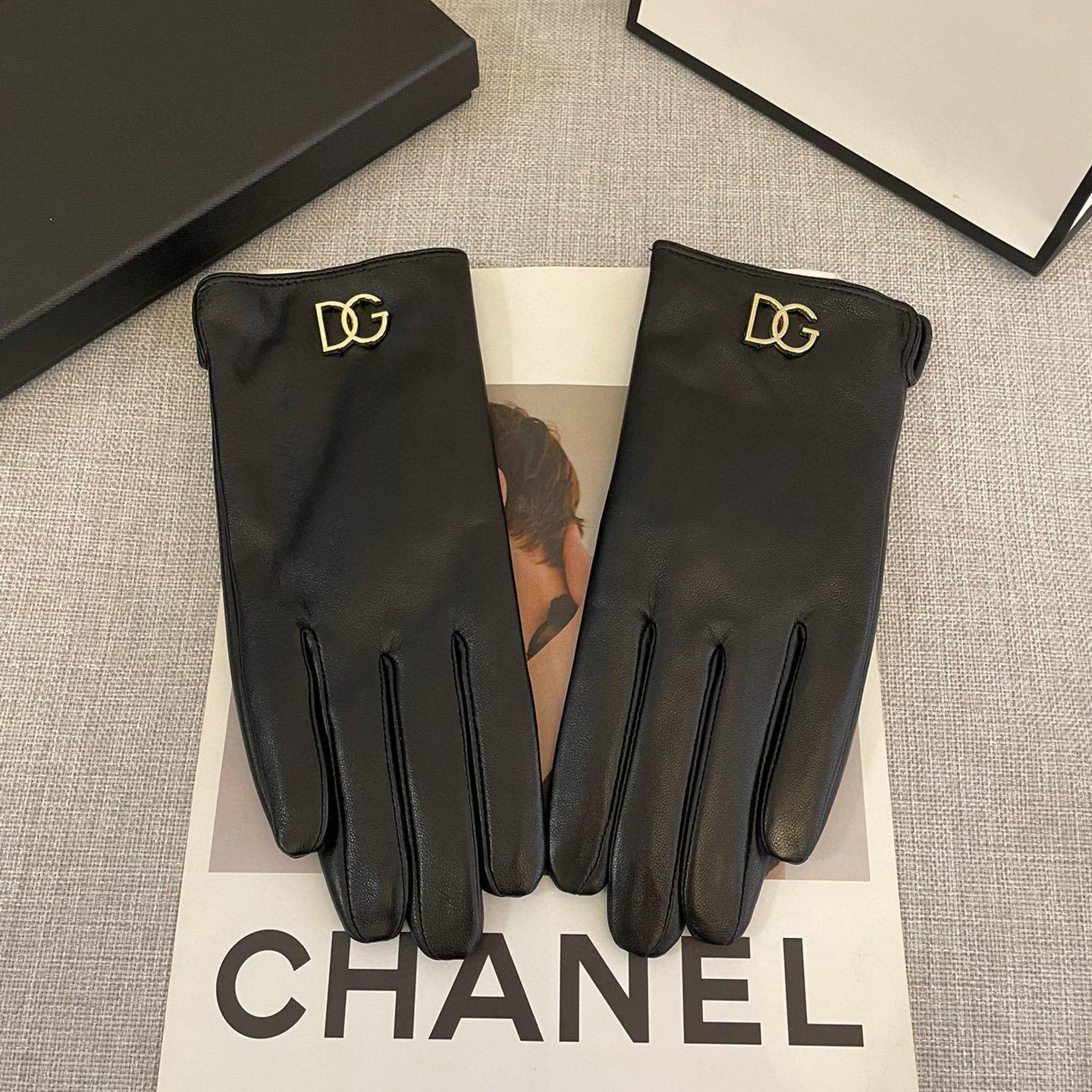 Dolce & Gabbana Gloves  - DesignerGu