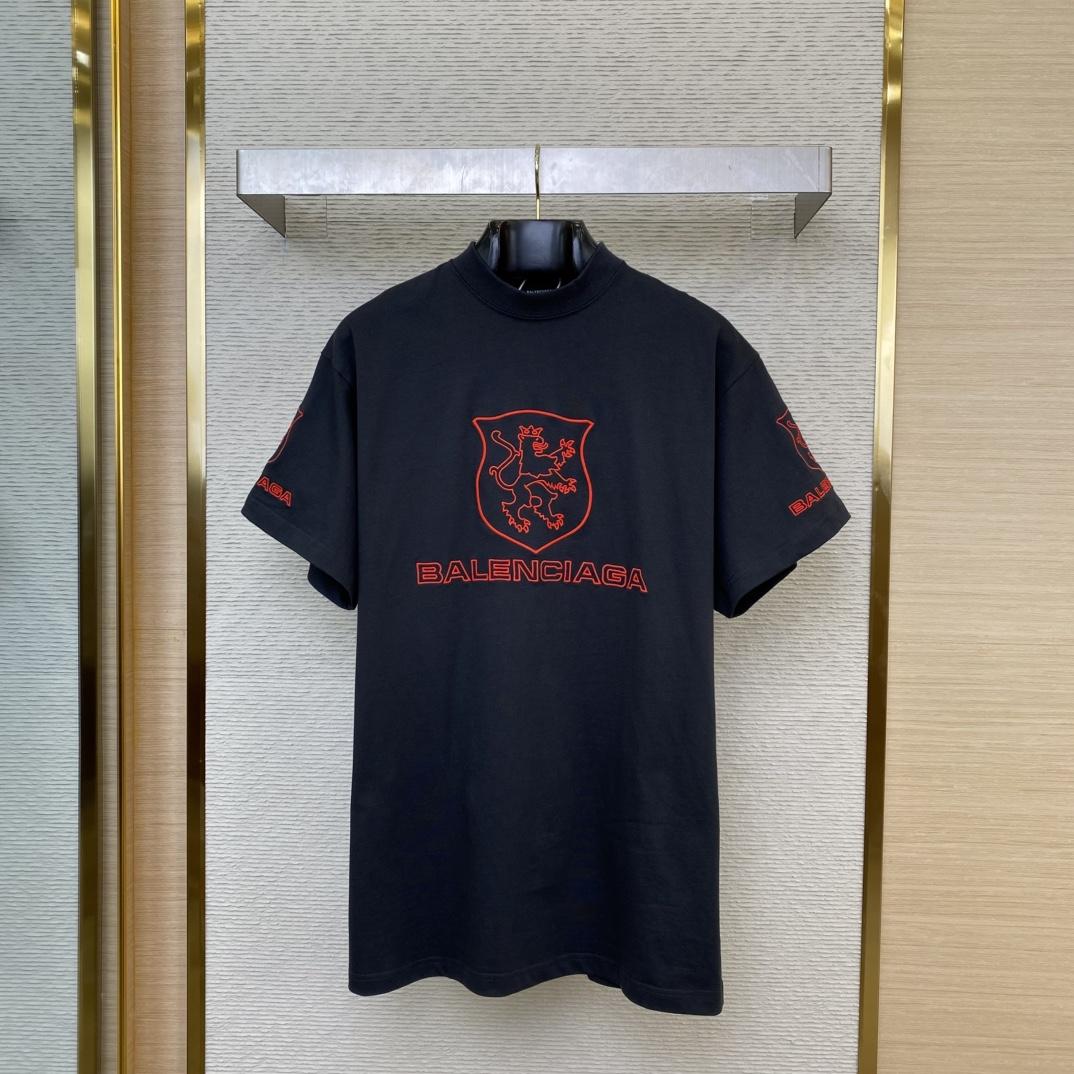 Balenciaga Lion Club T-Shirt Oversized In Washed black And Red - DesignerGu