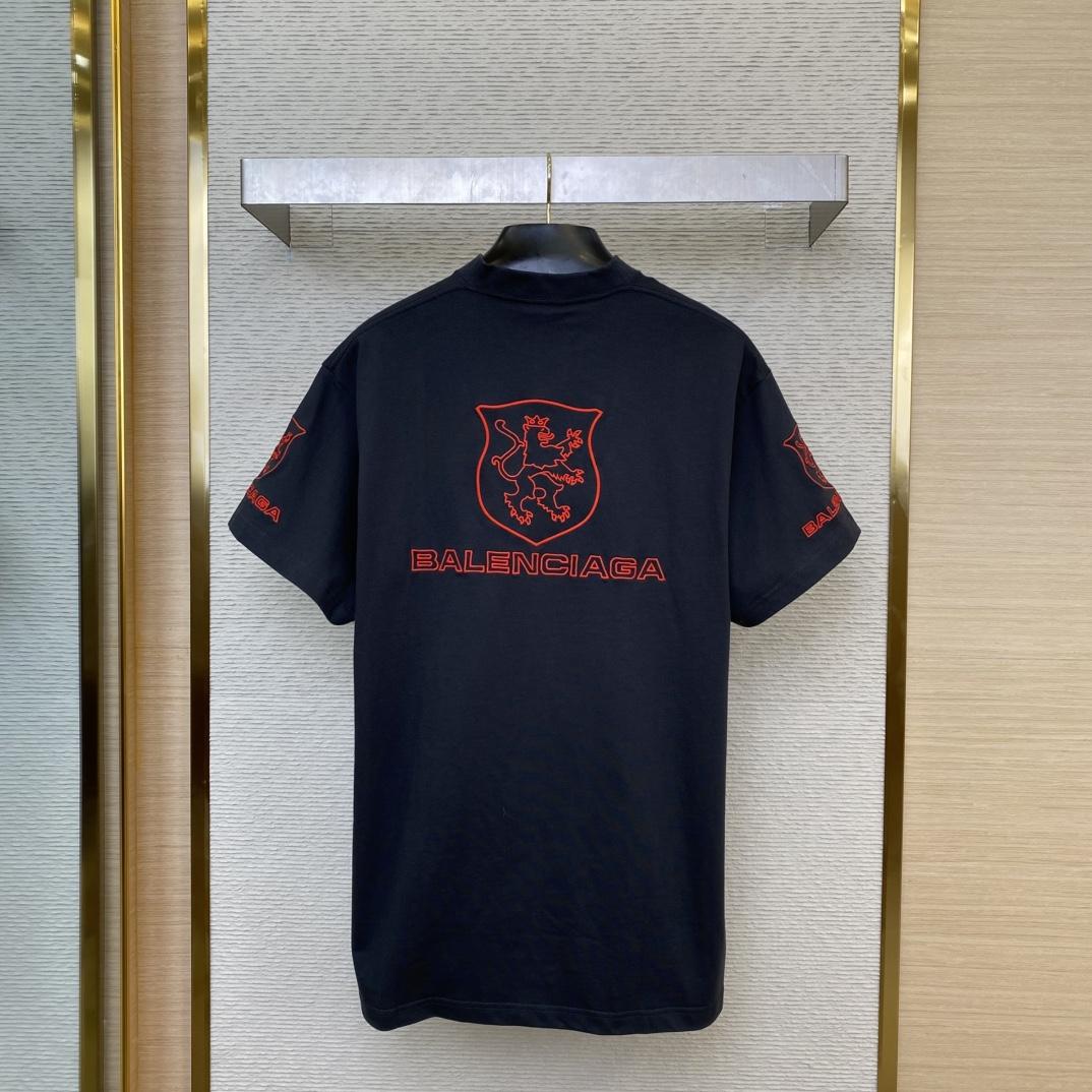 Balenciaga Lion Club T-Shirt Oversized In Washed black And Red - DesignerGu