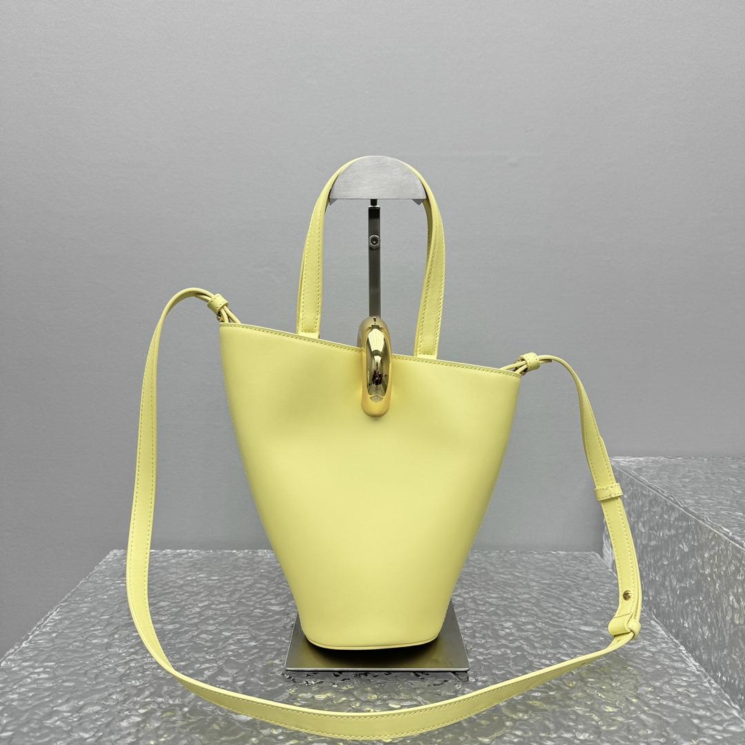 Jacquemus Le Petit Bambola Bag （10x10x20cm） - DesignerGu