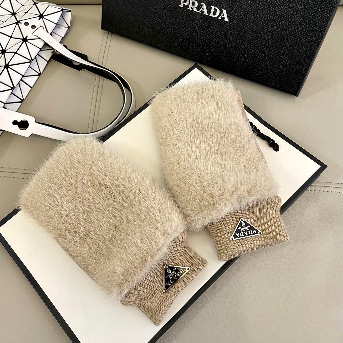 Prada Gloves  - DesignerGu