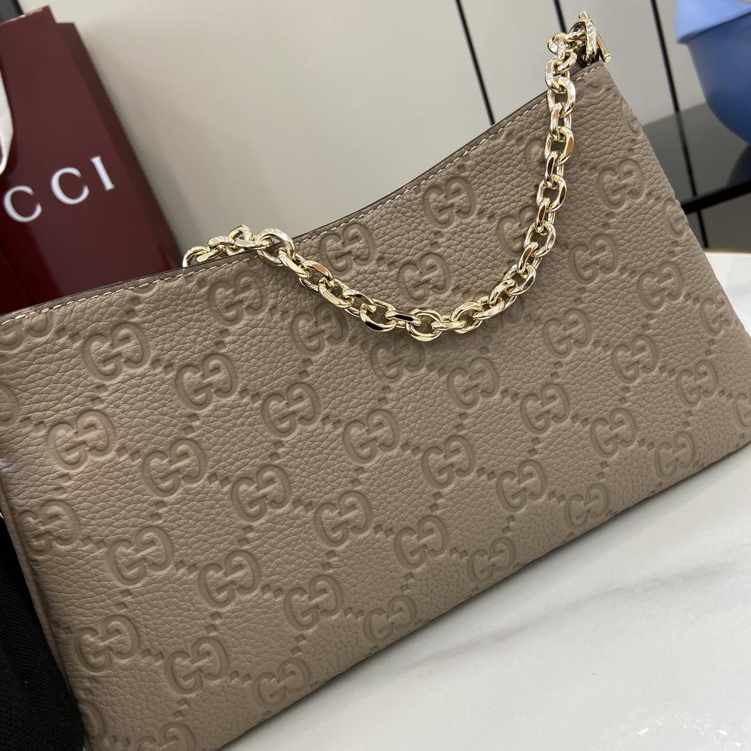 Gucci GG Emblem Medium Shoulder Bag - DesignerGu