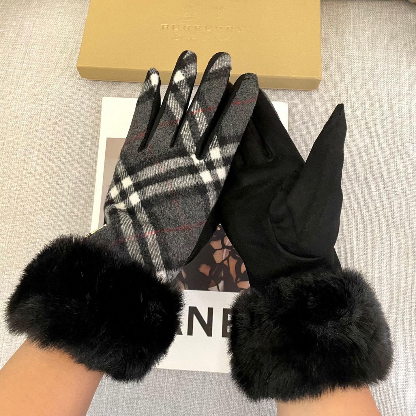 Burberry Gloves  - DesignerGu