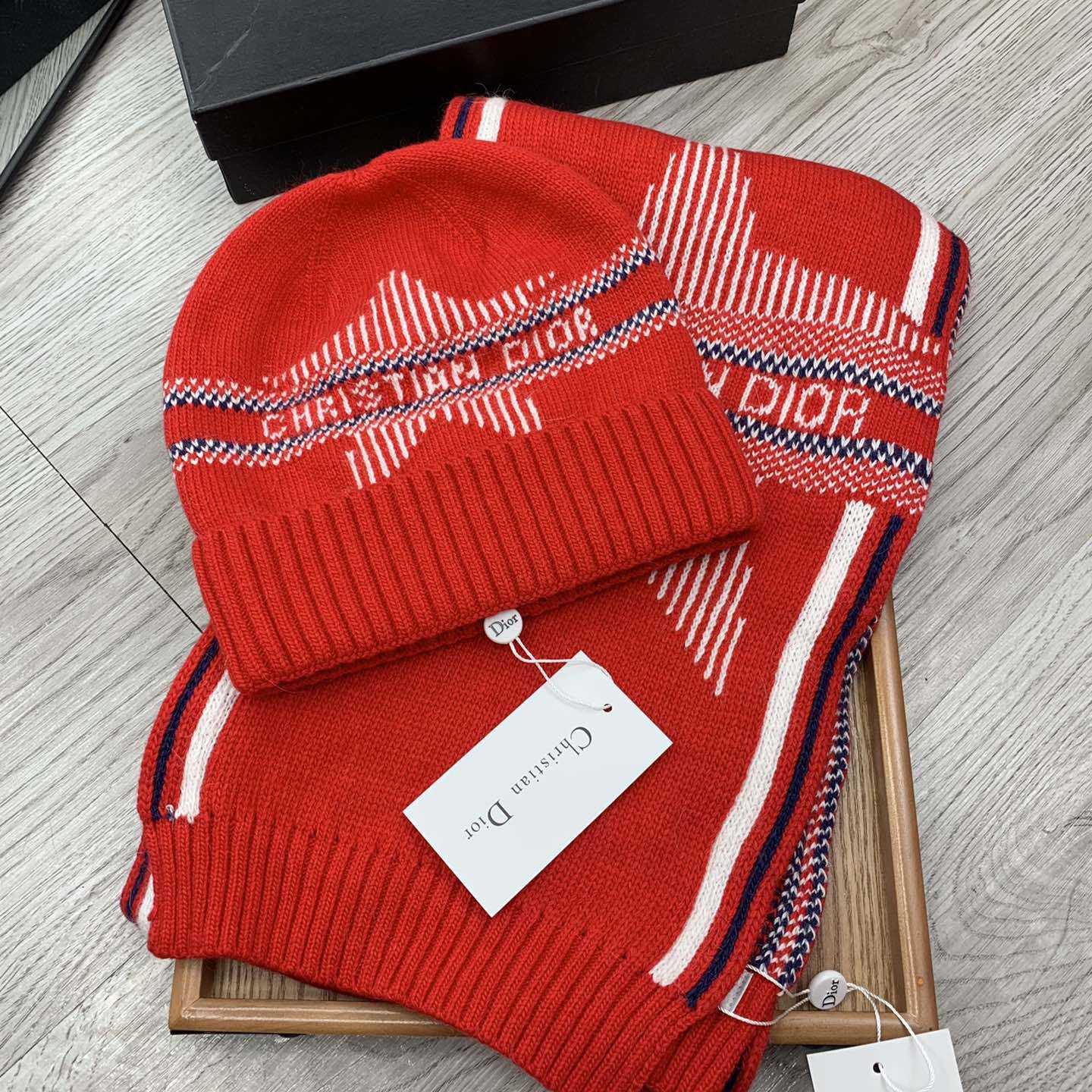 Dior Beanie And Scarf - DesignerGu