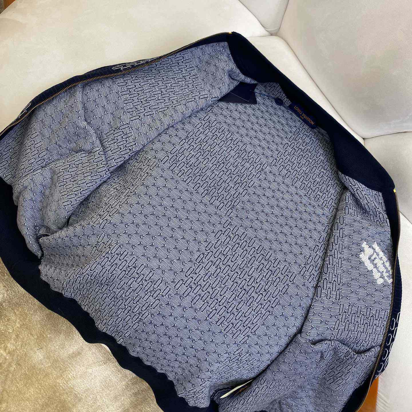 Louis Vuitton Damier Quilted Cotton Bomber  1AFXOP - DesignerGu