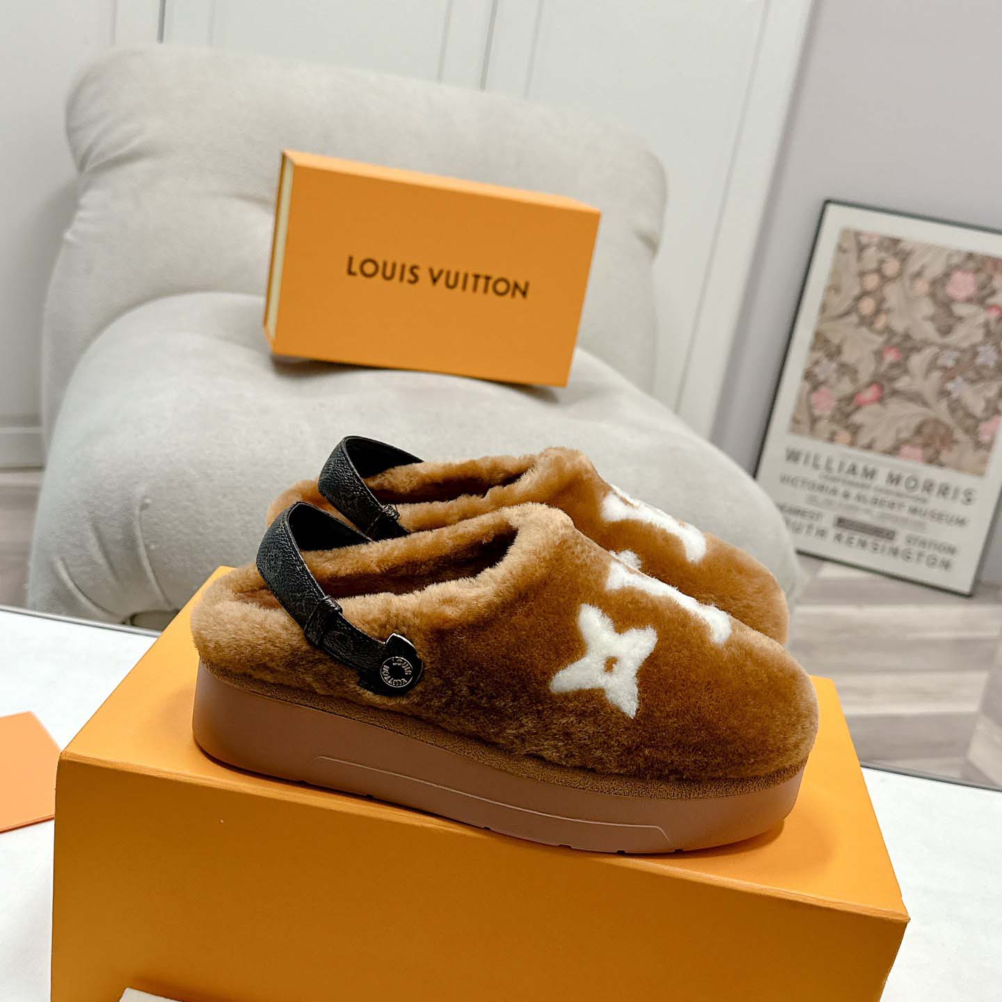 Louis Vuitton Aspen Platform Clog           - DesignerGu