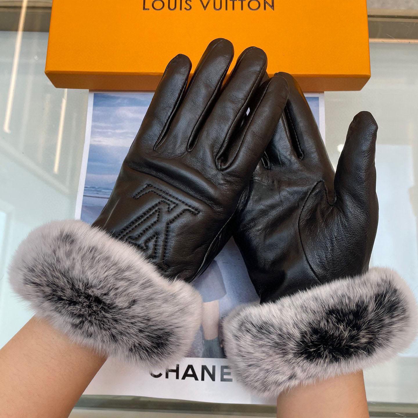 Louis Vuitton Gloves  - DesignerGu