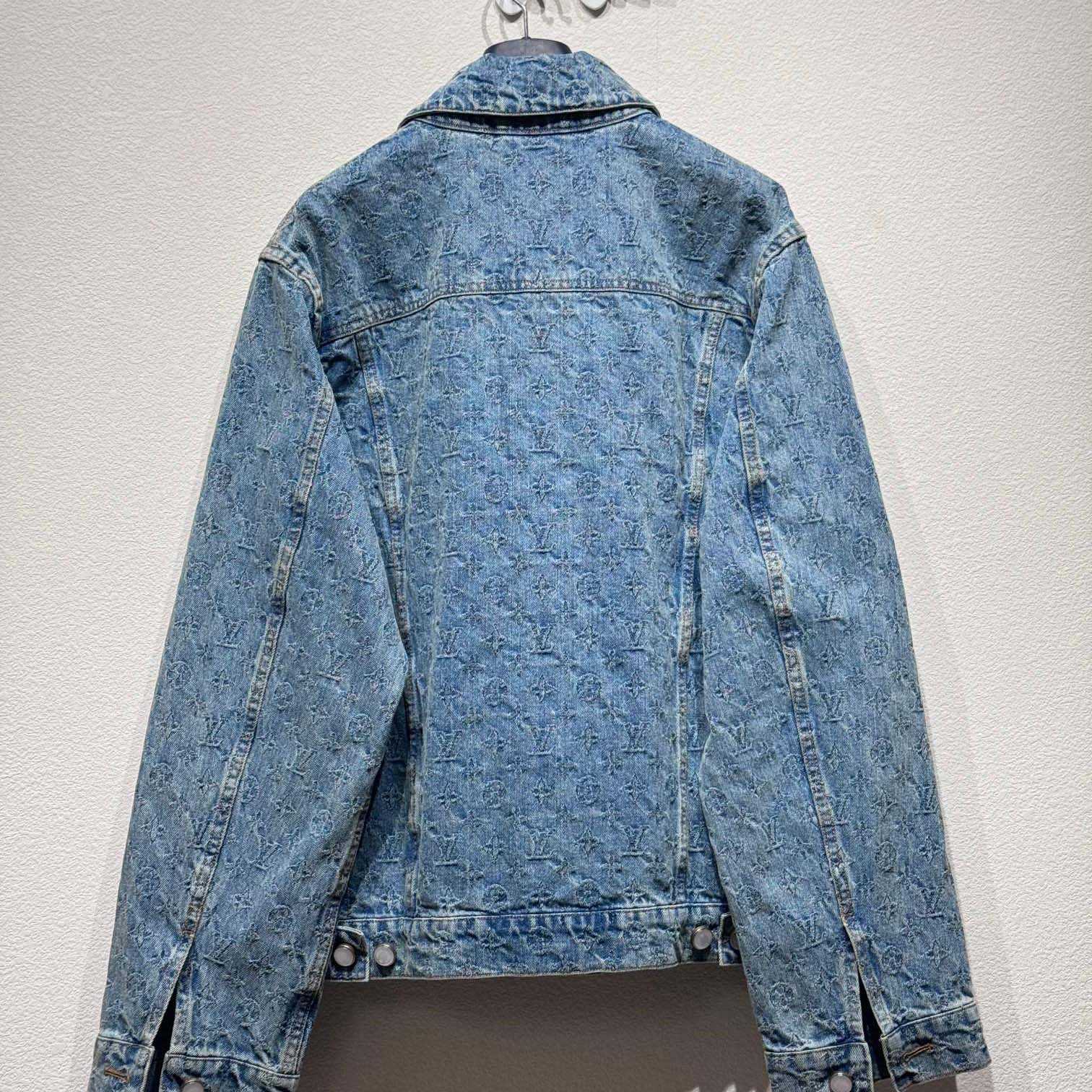 Louis Vuitton Monogram Jacquard Denim Jacket  1AGHUL - DesignerGu