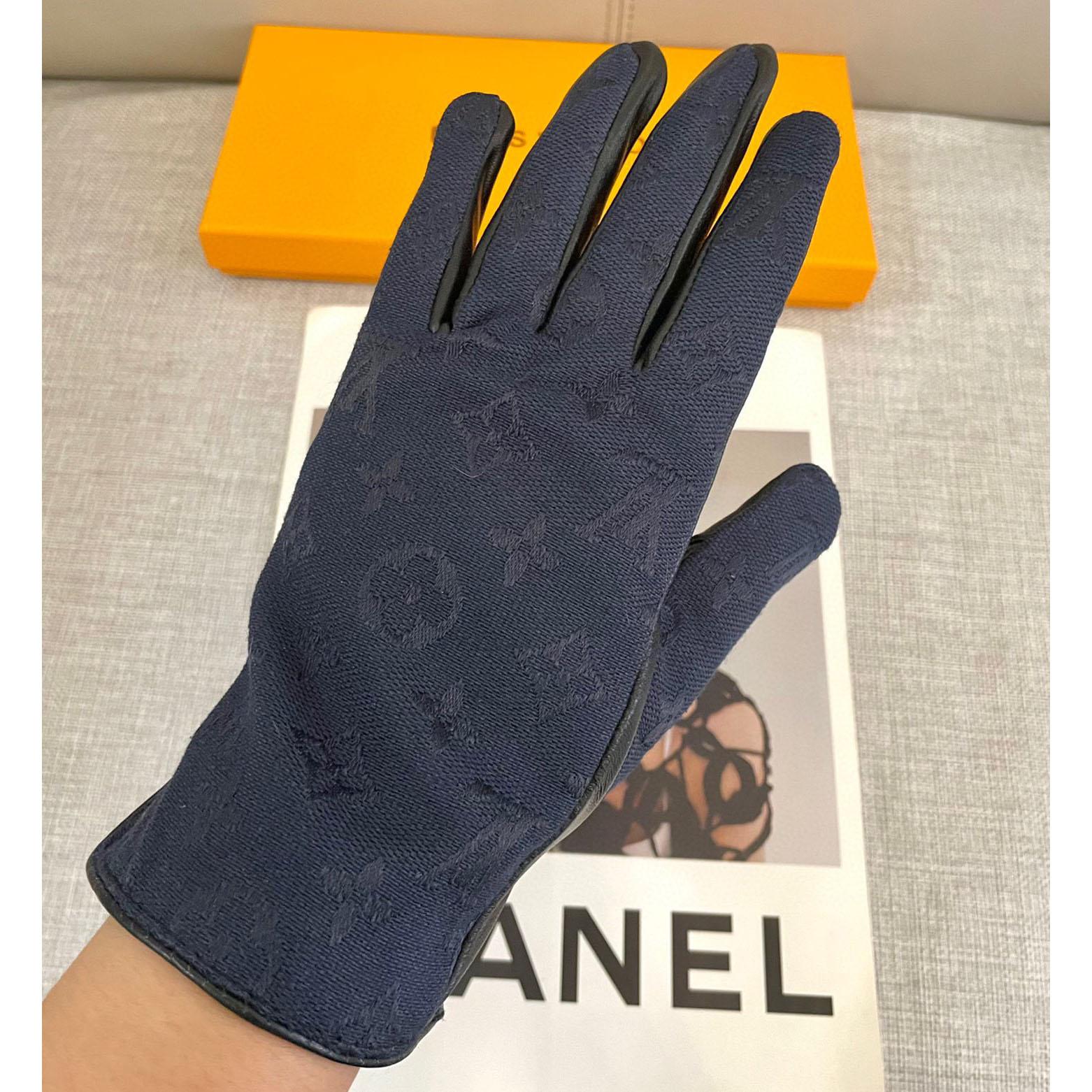 Louis Vuitton Gloves  - DesignerGu