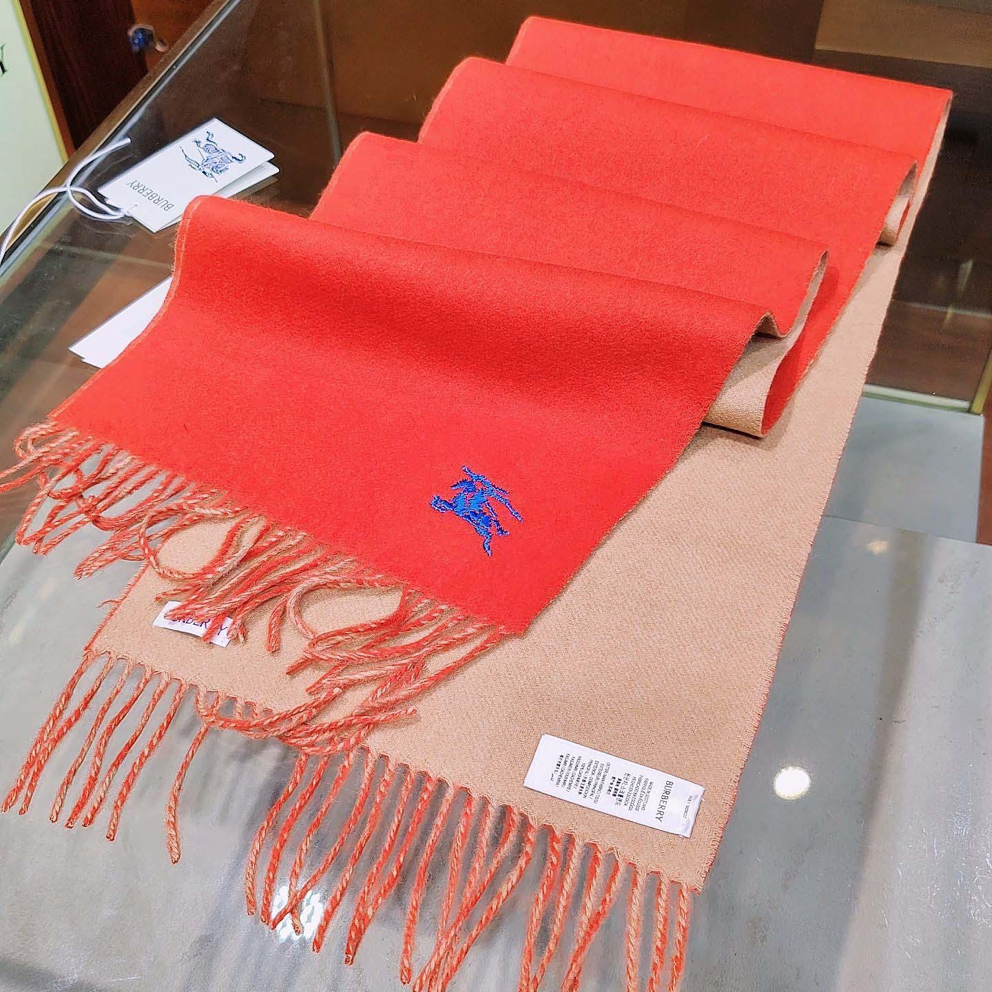 Burberry Reversible Cashmere Scarf - DesignerGu