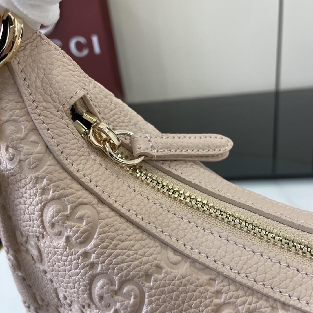 Gucci GG Emblem Medium Shoulder Bag - DesignerGu