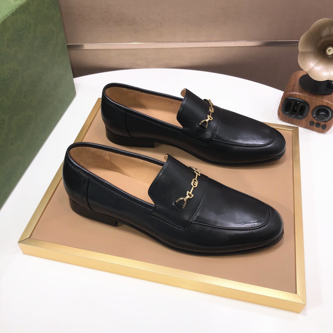 Gucci Men's Loafer - DesignerGu