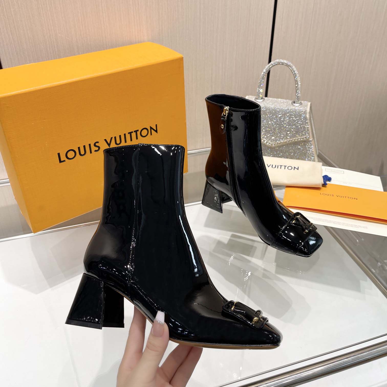 Louis Vuitton Shake Platform Ankle - DesignerGu