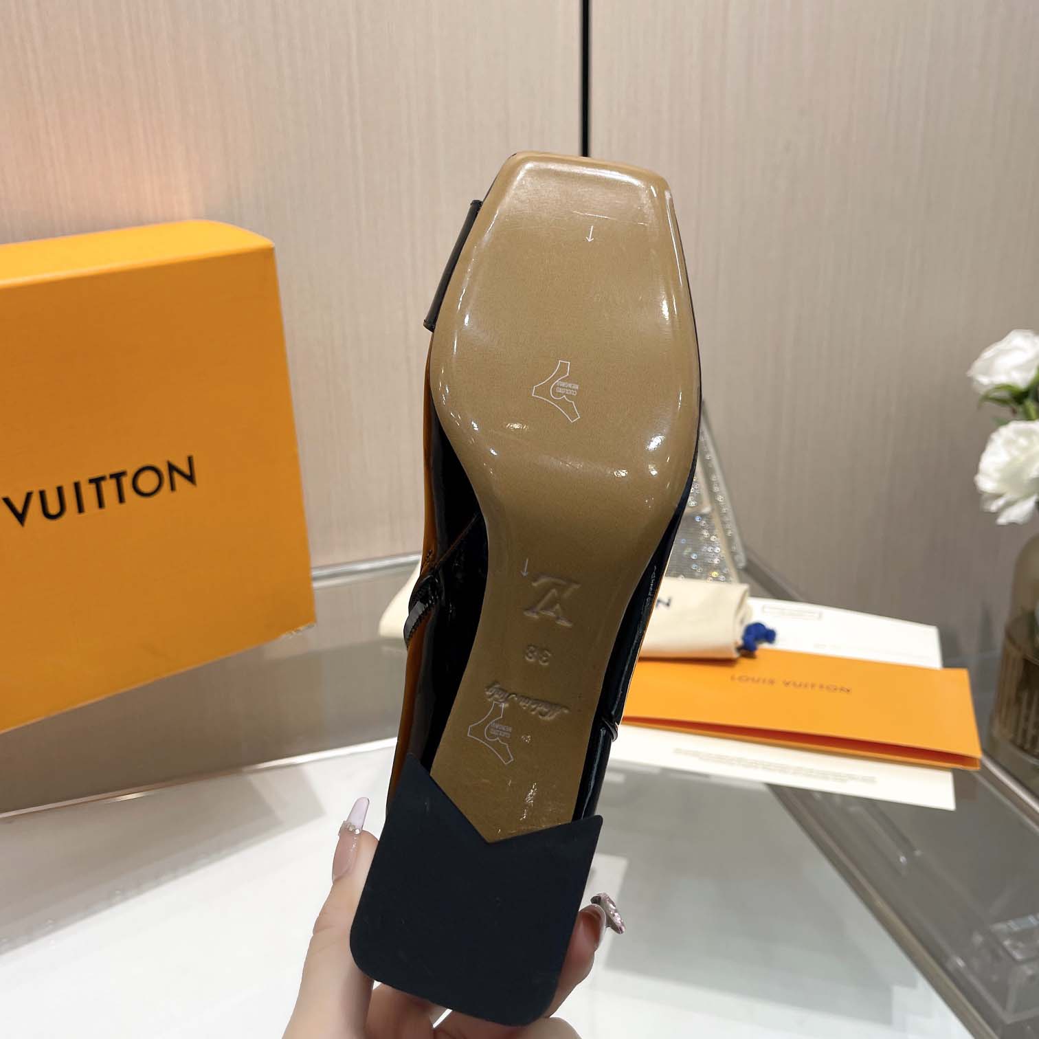 Louis Vuitton Shake Platform Ankle - DesignerGu