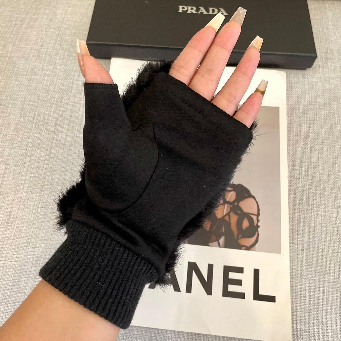 Prada Gloves  - DesignerGu