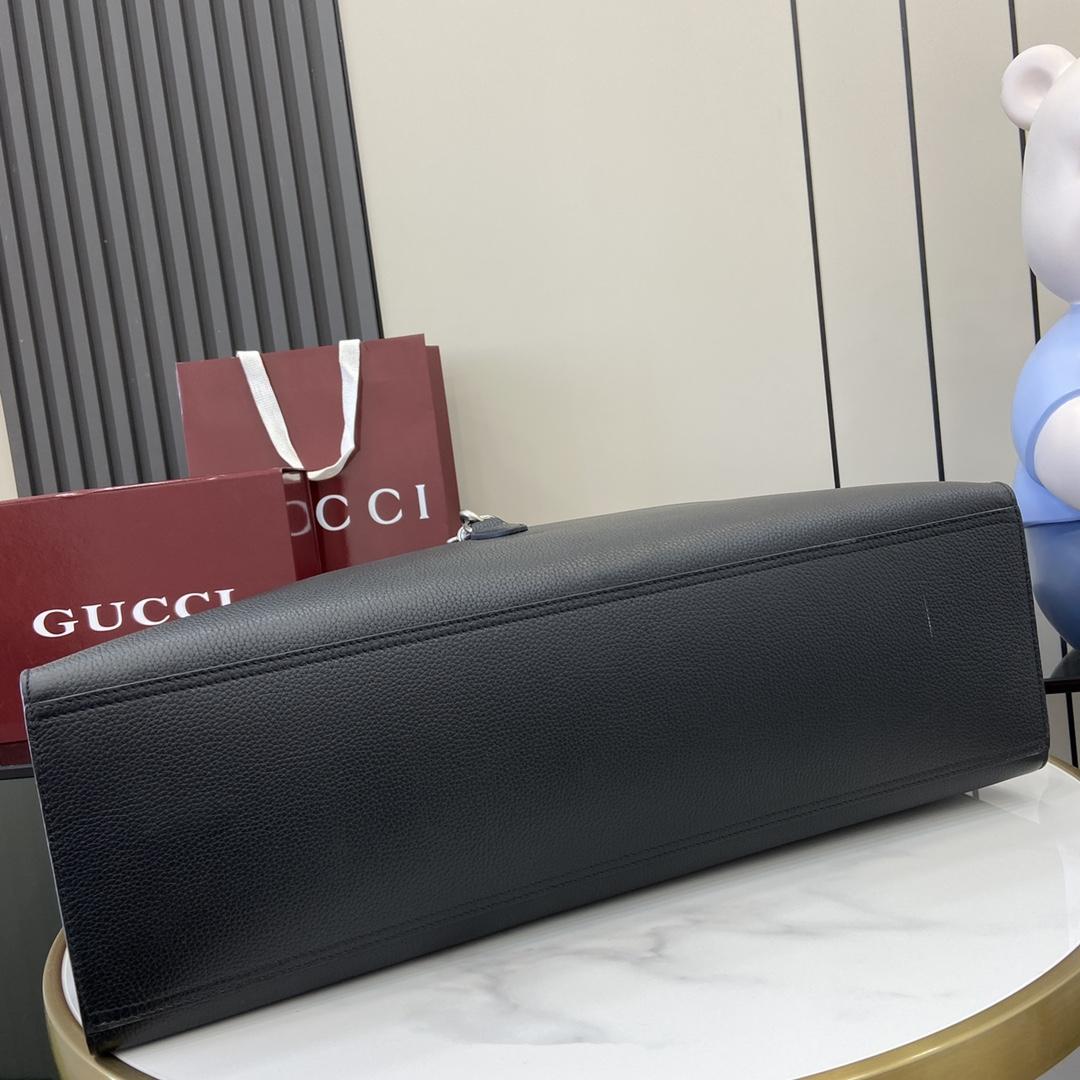 Gucci Large Tote Bag With Hook Closure - DesignerGu