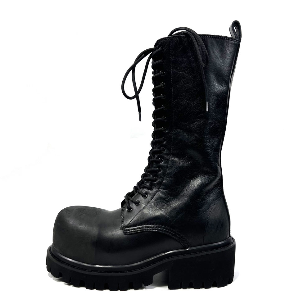 Balenciaga Stomper Boot In Black - DesignerGu