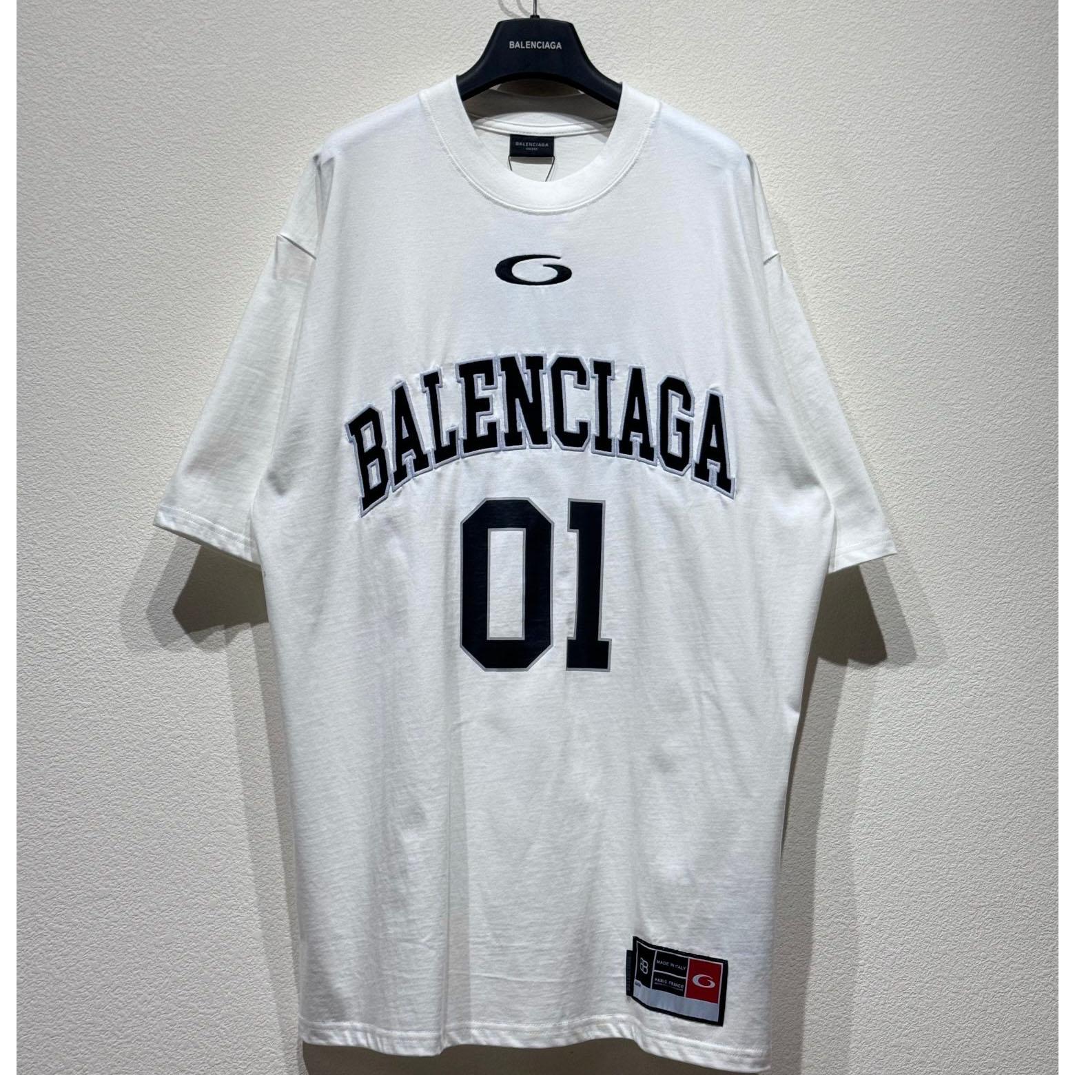 Balenciaga Basketball Series - Oversized T-Shirt In Off White - DesignerGu