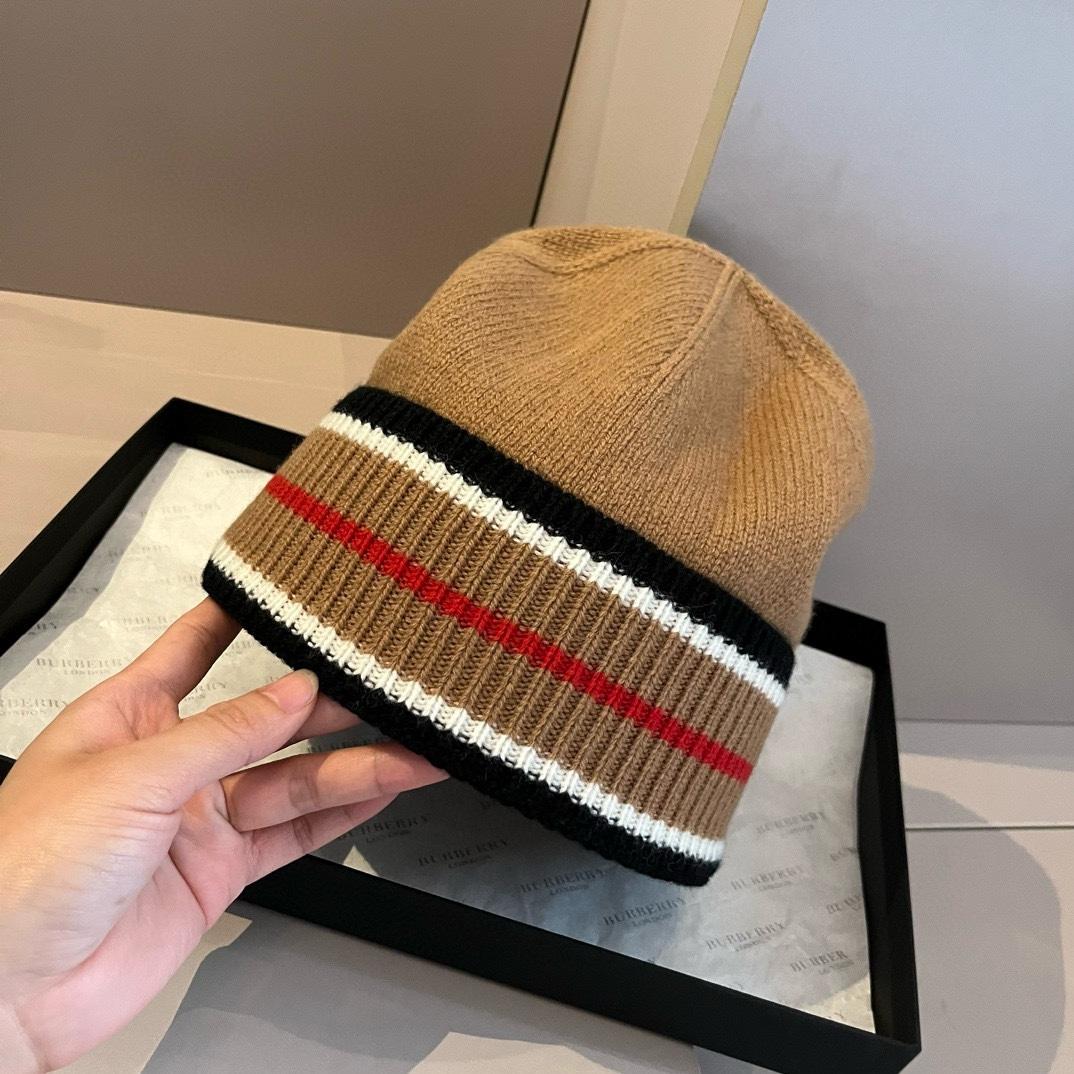 Burberry Beanie - DesignerGu