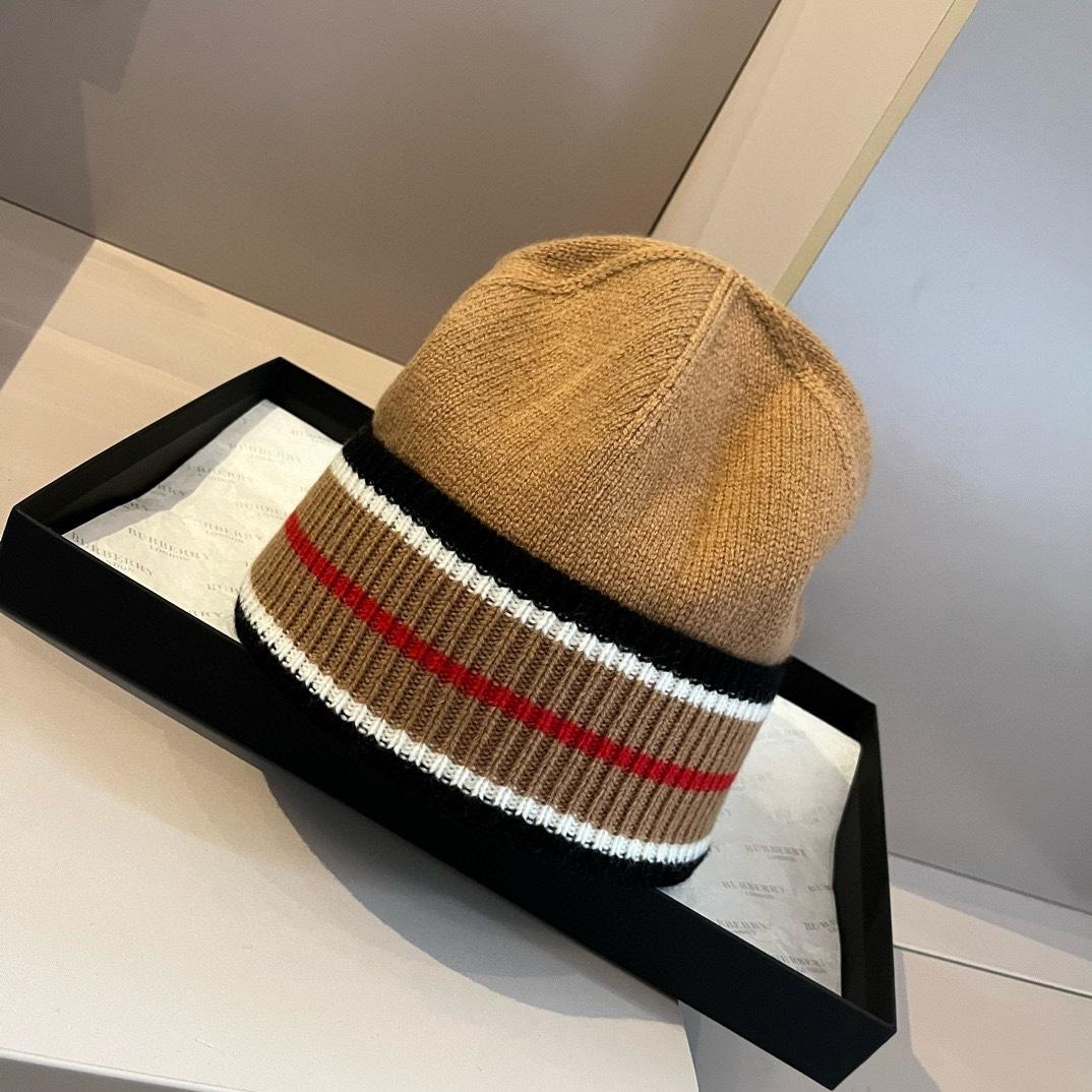 Burberry Beanie - DesignerGu