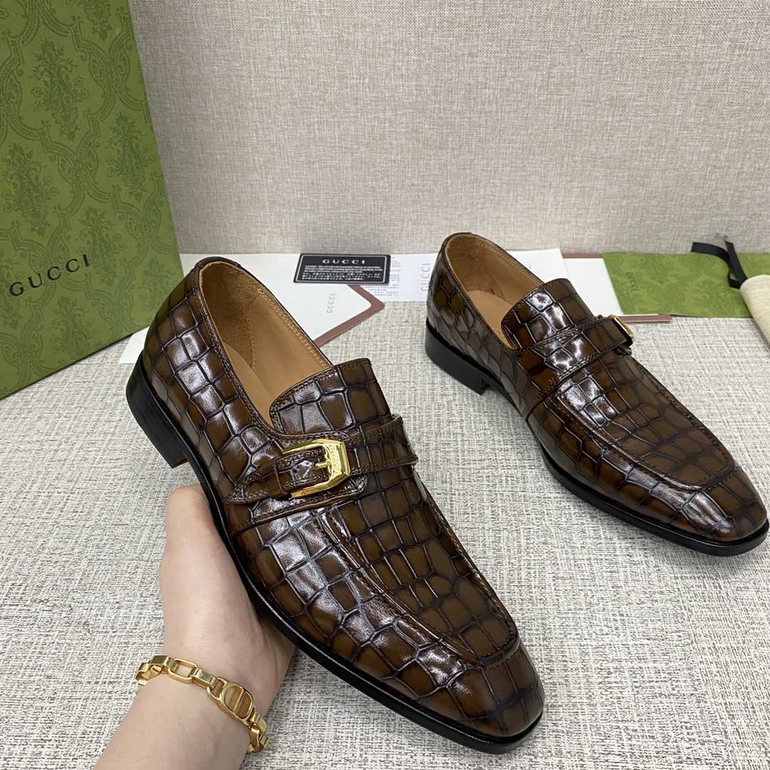 Gucci Men's Loafer - DesignerGu