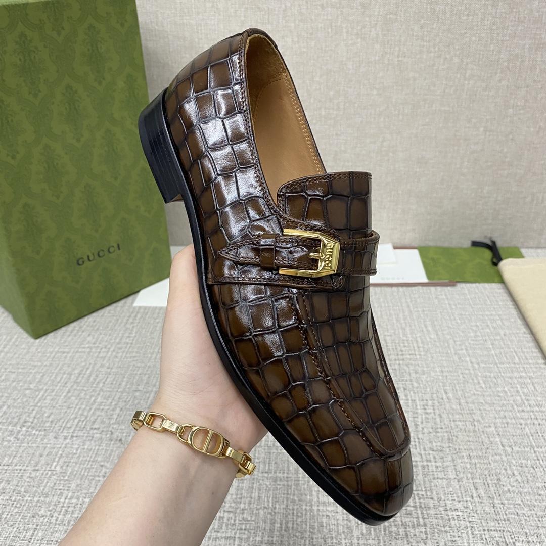 Gucci Men's Loafer - DesignerGu