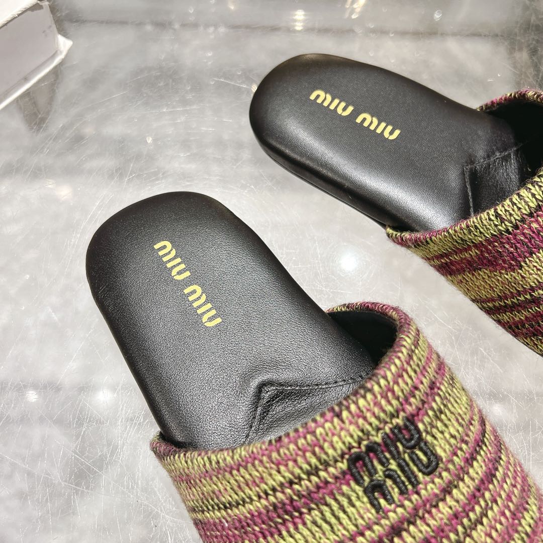 Miu Miu Wool slippers - DesignerGu