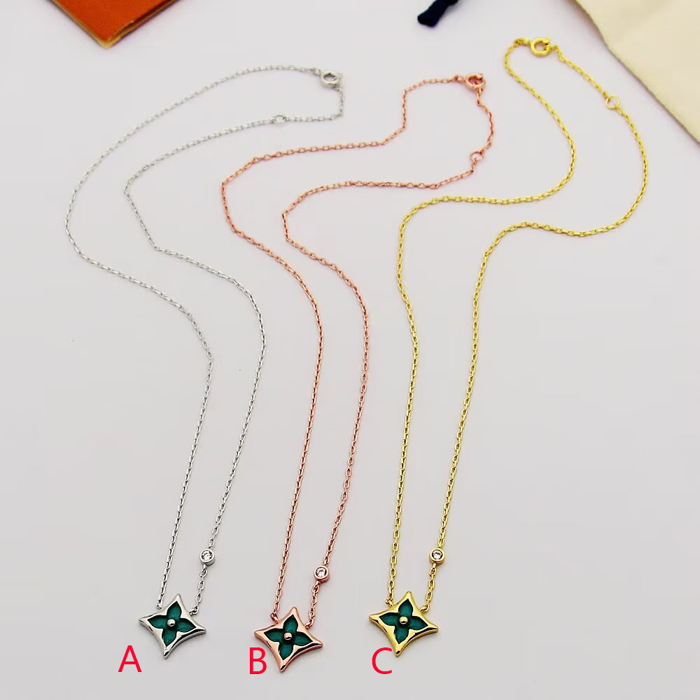 Louis Vuitton Color Blossom BB Star Pendant - DesignerGu