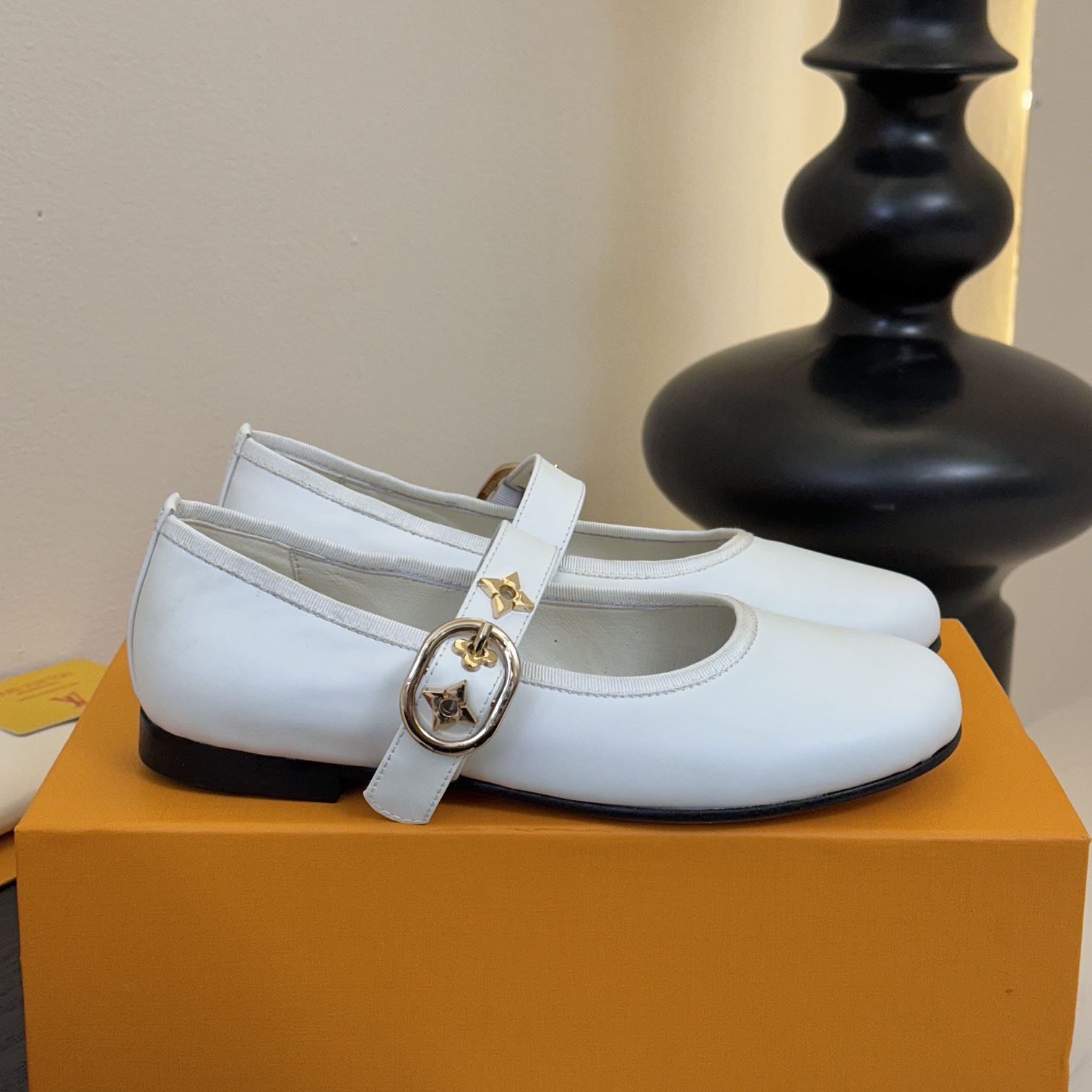 Louis Vuitton Romy Flat Ballerina - DesignerGu