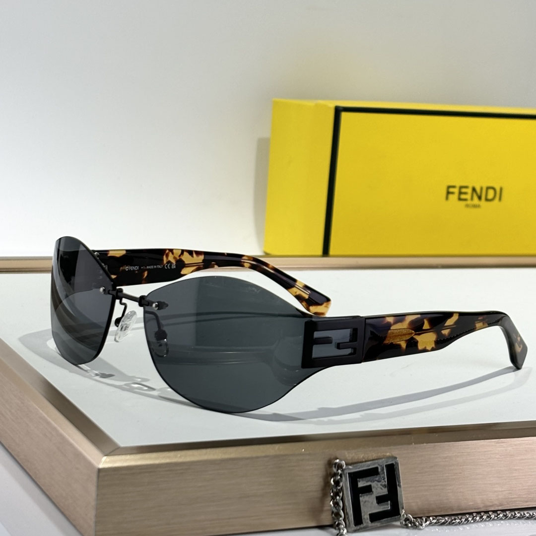 Fendi FE40159U Sunglasses    - DesignerGu