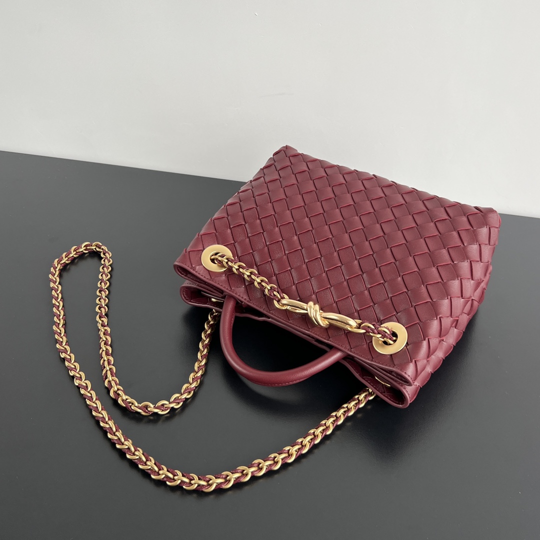 Bottega Veneta Andiamo Chain Leather Shoulder Bag （25x22x10.5cm） - DesignerGu