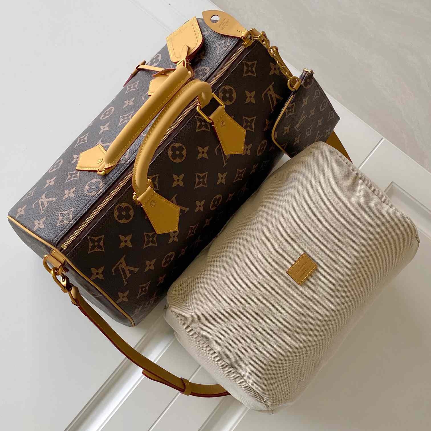 Louis Vuitton Speedy P9 Bandoulière 40  M24422 - DesignerGu