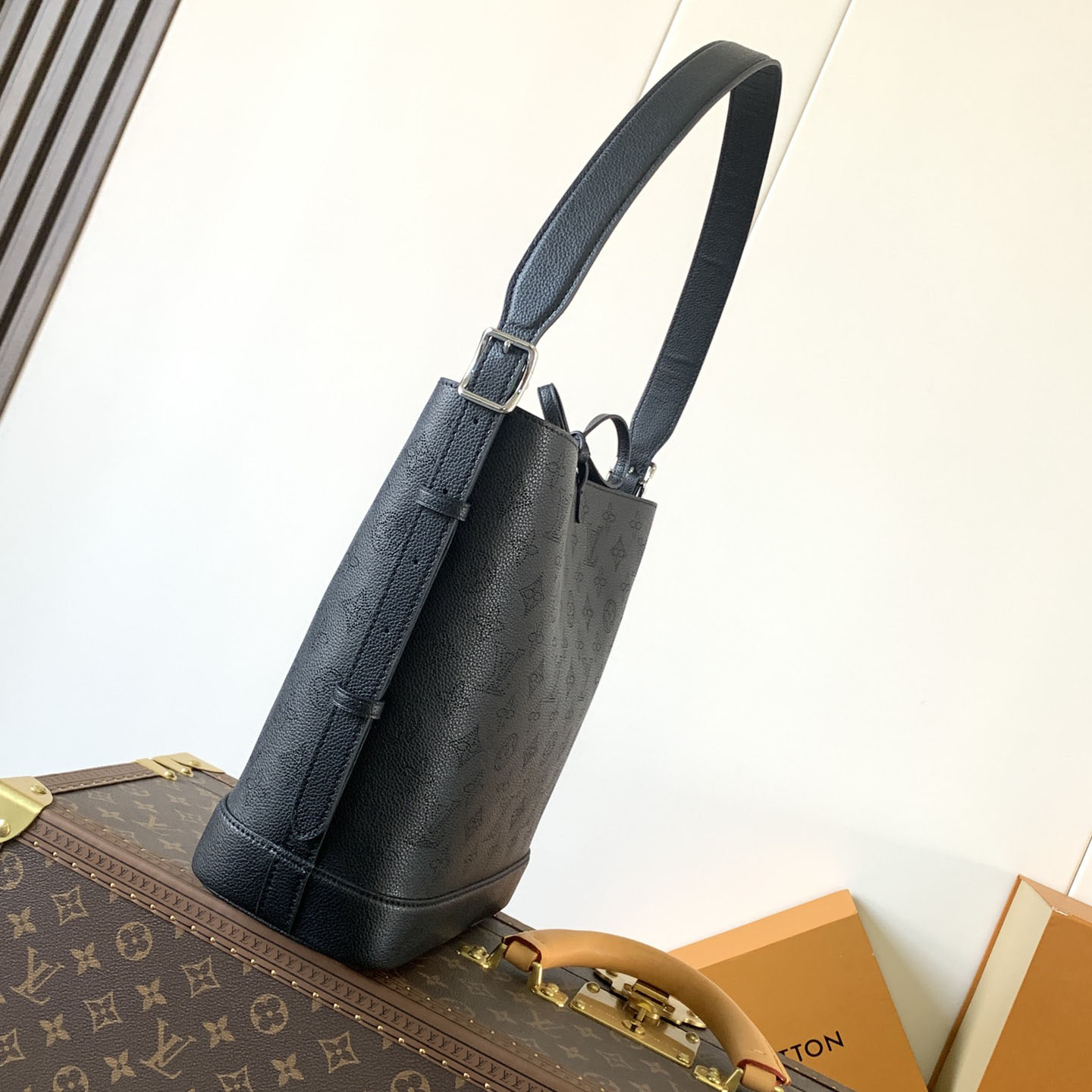 Louis Vuitton Flore  M12139 - DesignerGu