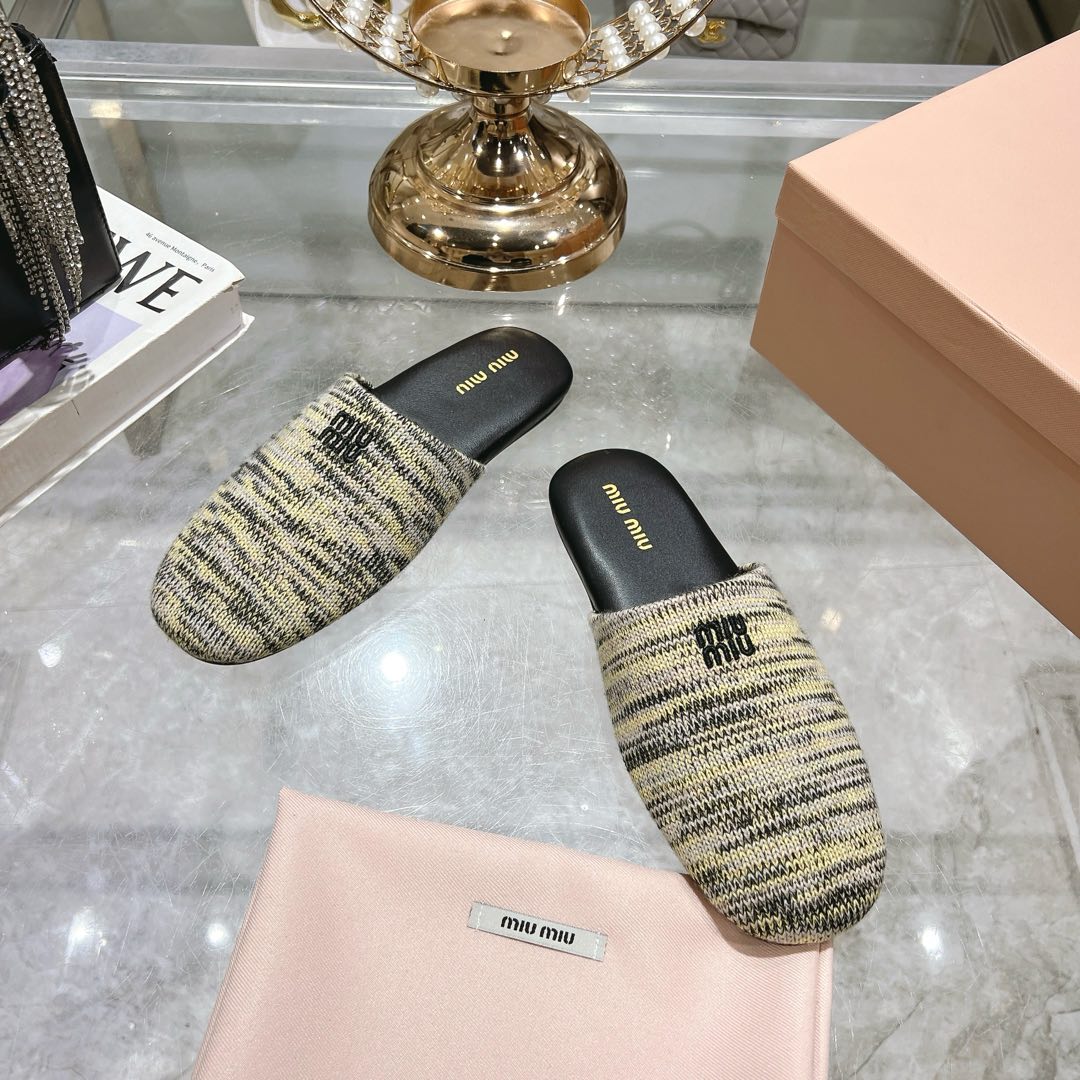 Miu Miu Wool slippers - DesignerGu