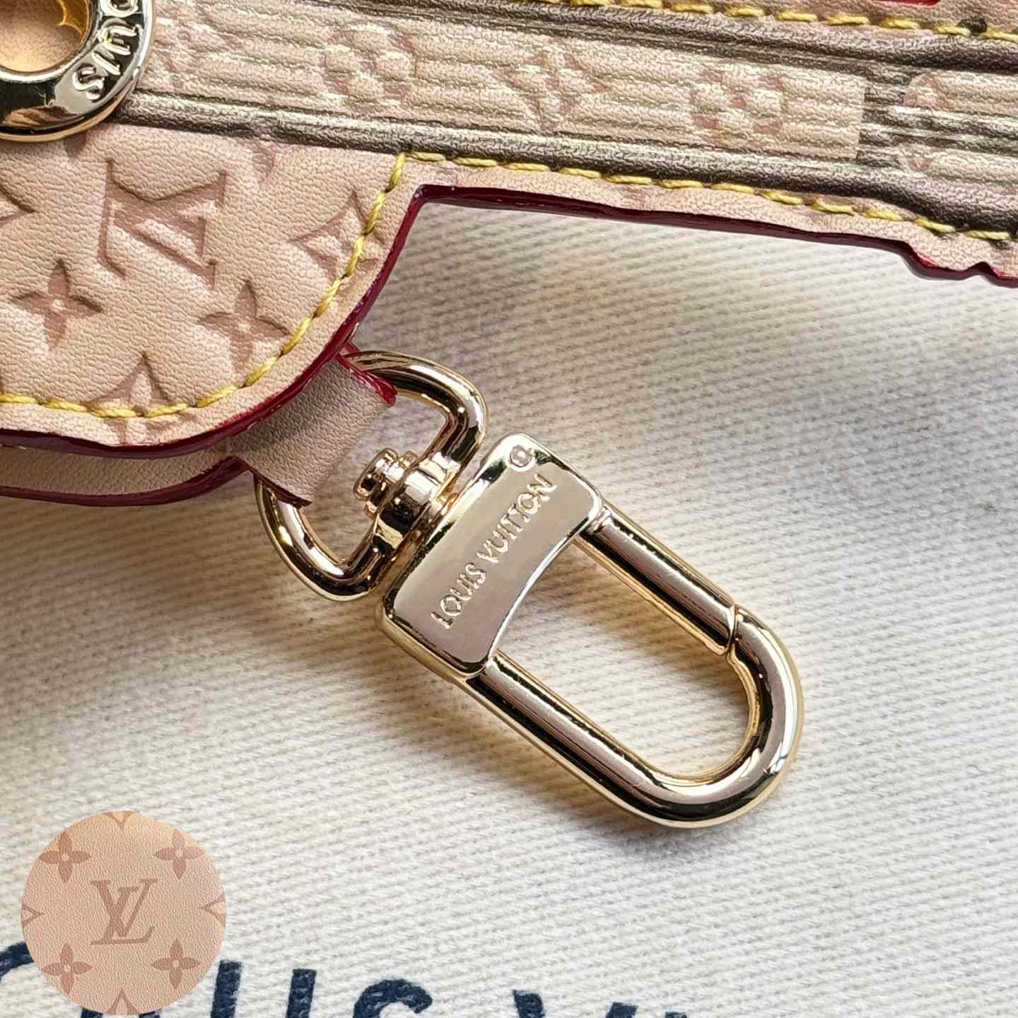 Louis Vuitton Guitar Pouch Bag Charm   M02032 - DesignerGu