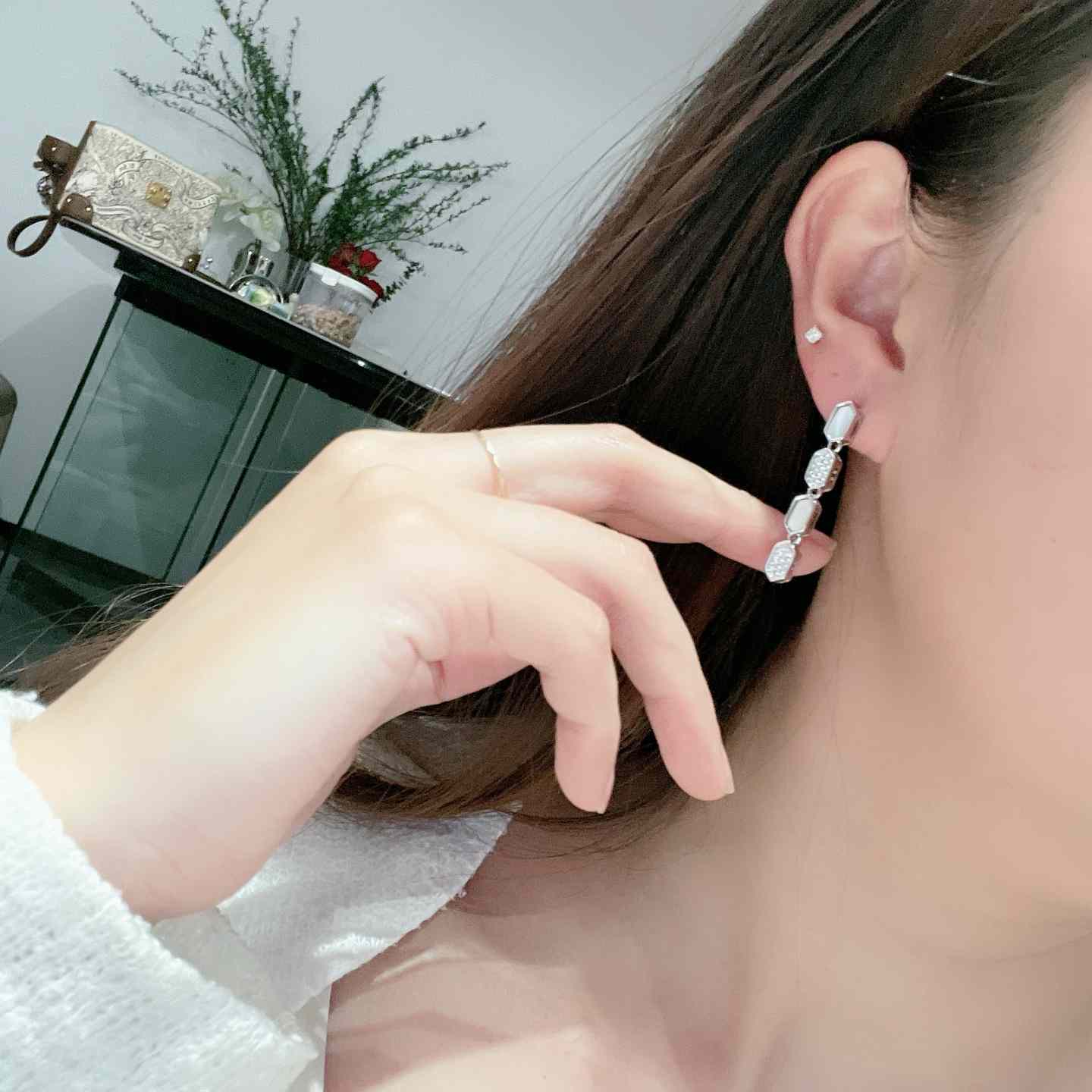 Bvlgari Earrings - DesignerGu