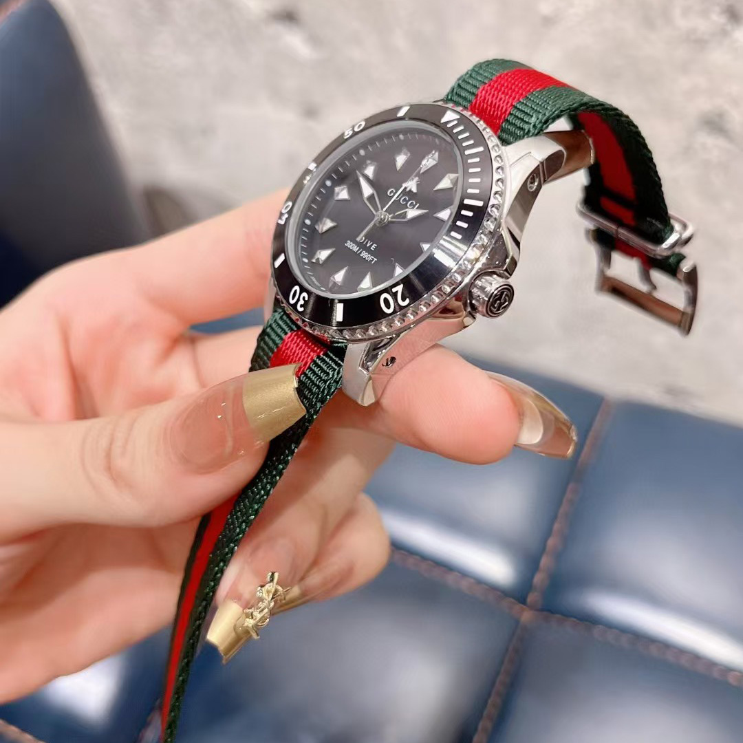 Gucci Watch - DesignerGu