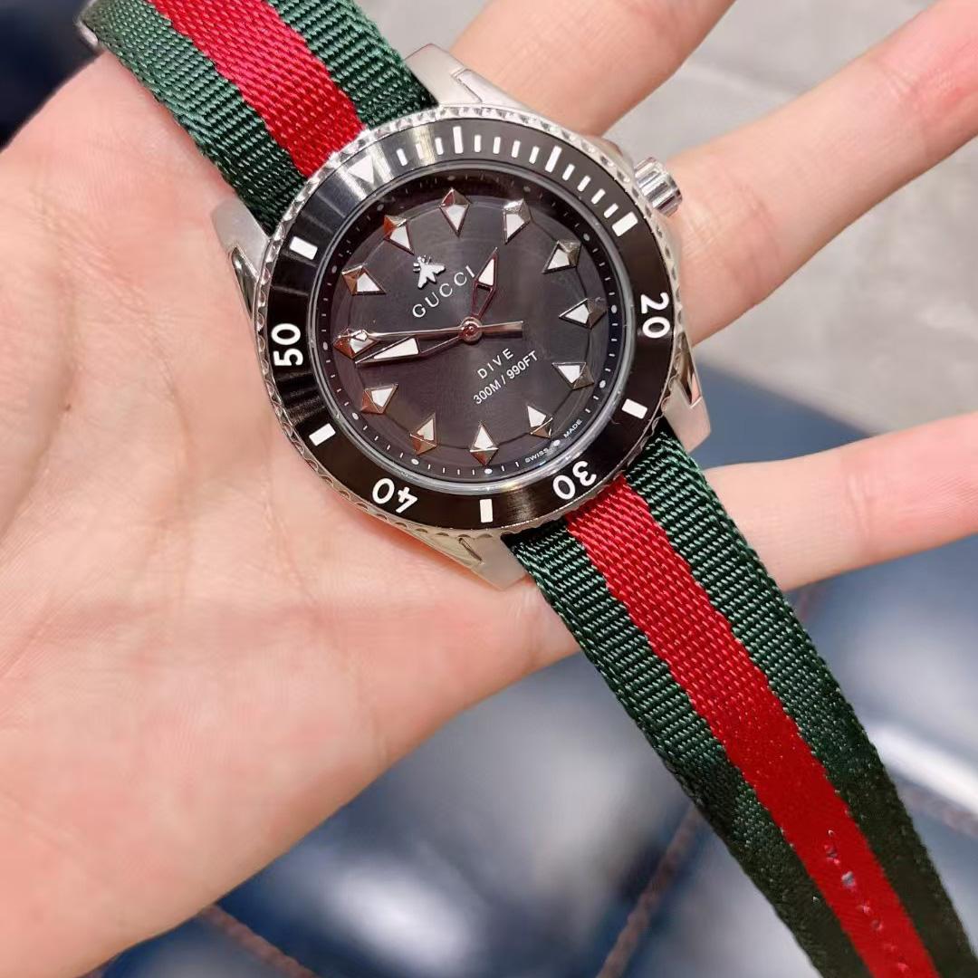 Gucci Watch - DesignerGu